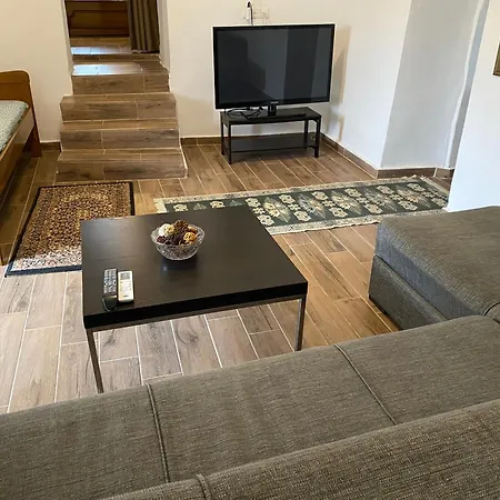 Nigos Hébergement de vacances *